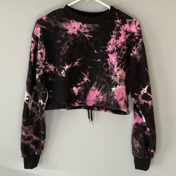 Tiger Mist tie dye set crop sweatshirt and shorts - Picture 2 of 8